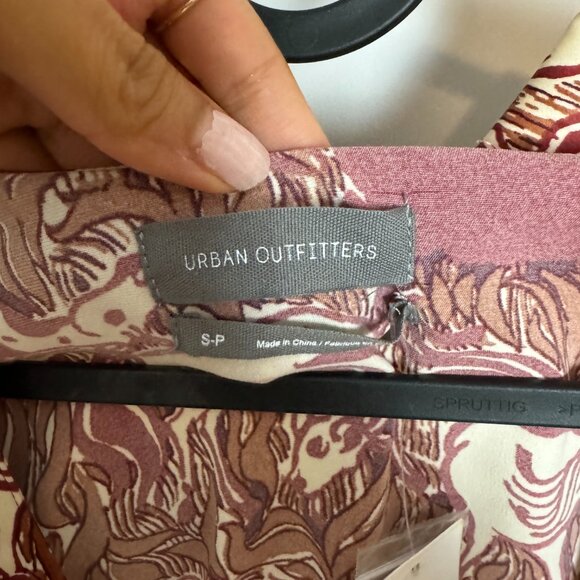 Urban Outfitters Deja Sleeveless Button-Front Wrap Dress Size Small - Picture 6 of 9